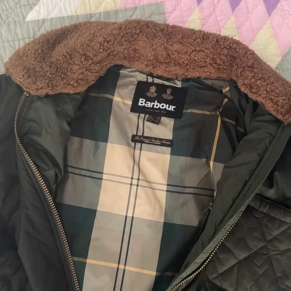 [Barbour] Vaila Quilted Jacket - Picture 7 of 11